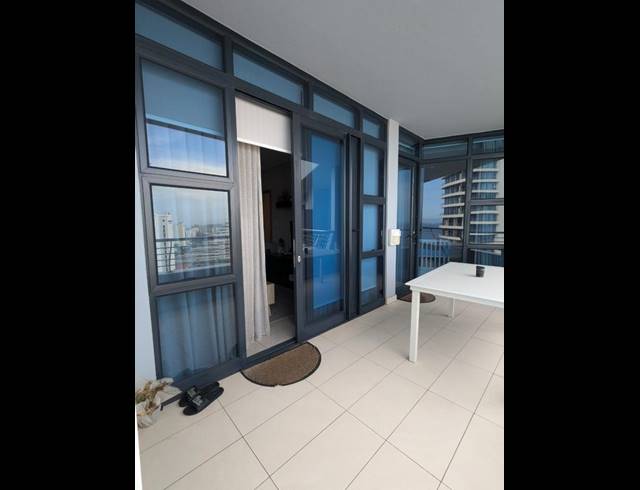 2 BEDROOM APARTMENT FOR SALE IN UMHLANGA ROCKS